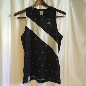 Tracksmith singlet. Crabs. New.